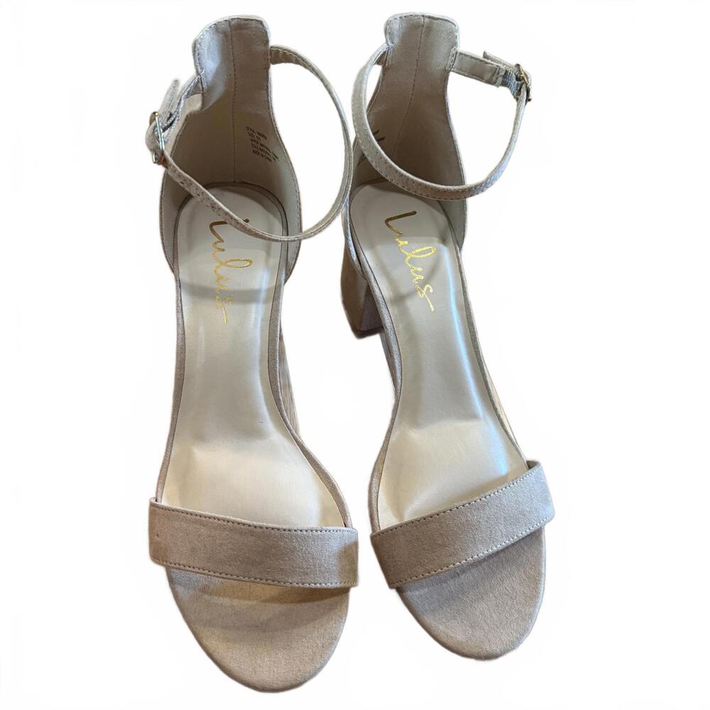 Lulus “Harper” size 8.5 ankle-strap block heel sandals,‎ nude suede